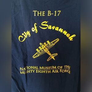 Savannah Georgia B-17 National Museum of the 8th Air Force T-shirt Sz. XL